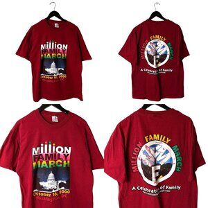 2000 Million Family March T Shirt Vintage Y2K Large L Adult Red Graphic Tee